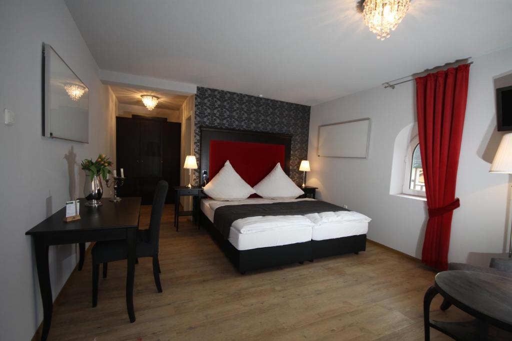 Hotel Restaurant Lindenhof Bad Laasphe Bagian luar foto